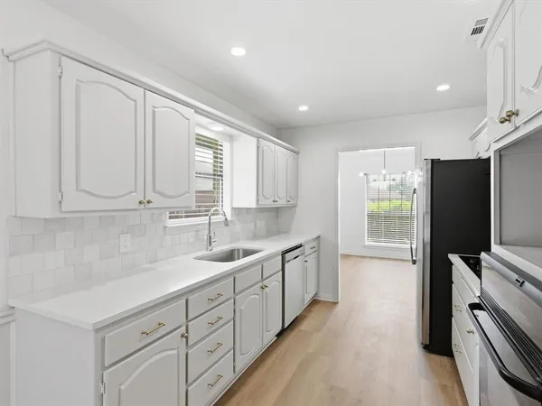 $500,000 | 408 Christine Court, Euless, TX 76039