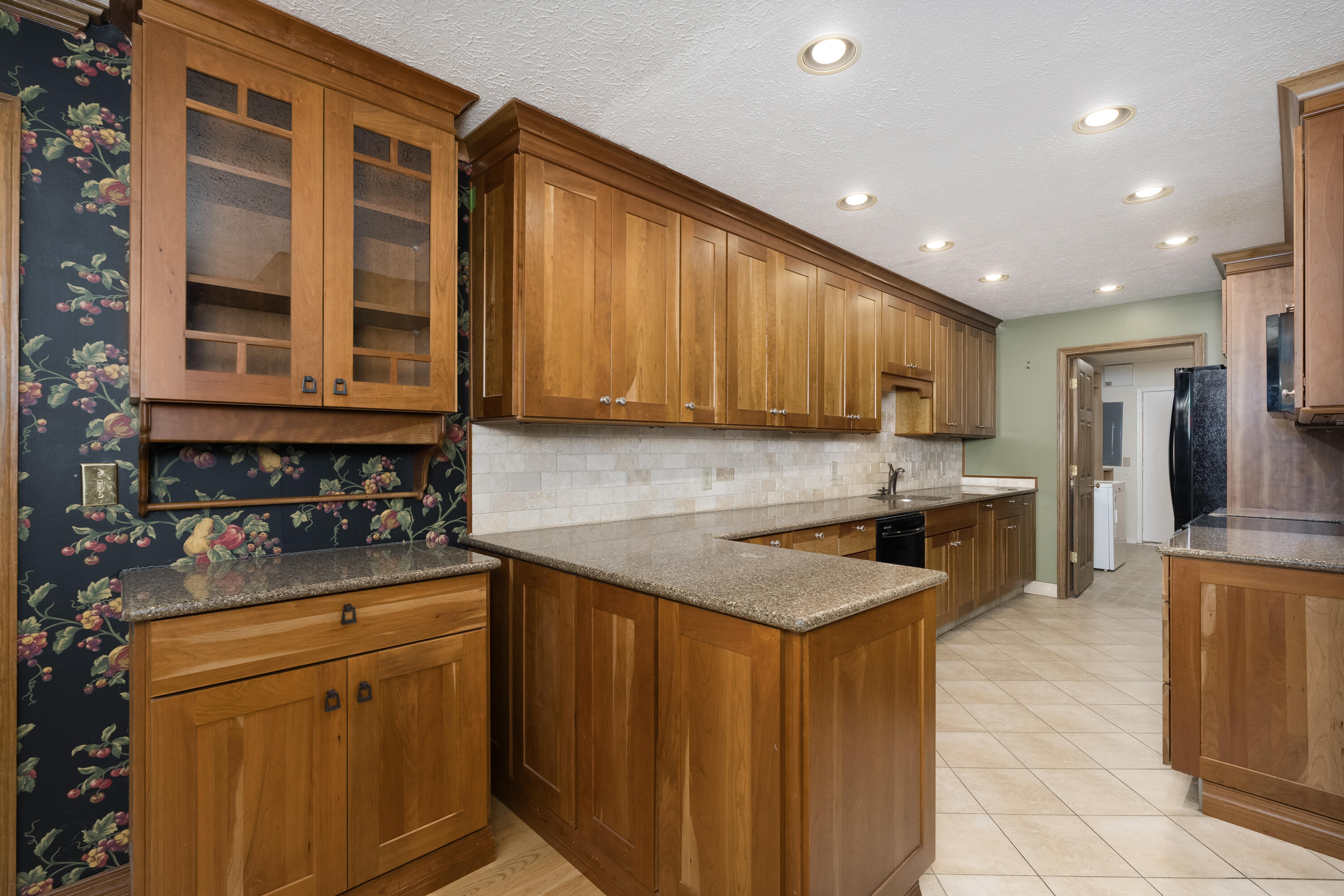 1079 Cayton Road Florence, KY 41042 - Photo 11 of 48 Gallery Image 11