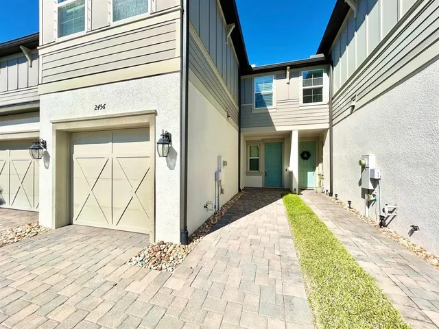 a view of a entryway of the house