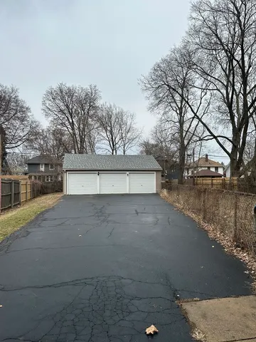 $476,000 | 231-233 Williams Street, Aurora, IL 60506