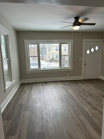 $467,000 | 231-233 Williams Street, Aurora, IL 60506