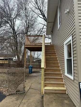 $467,000 | 231-233 Williams Street, Aurora, IL 60506