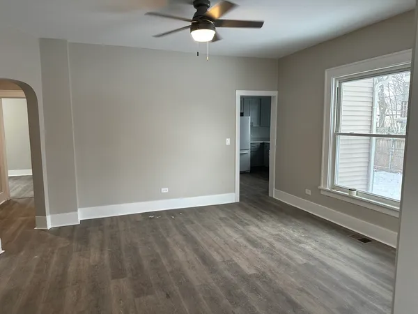 $467,000 | 231-233 Williams Street, Aurora, IL 60506