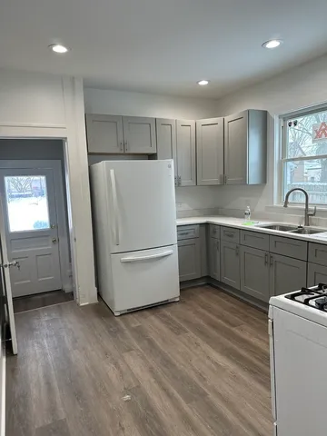 $476,000 | 231-233 Williams Street, Aurora, IL 60506