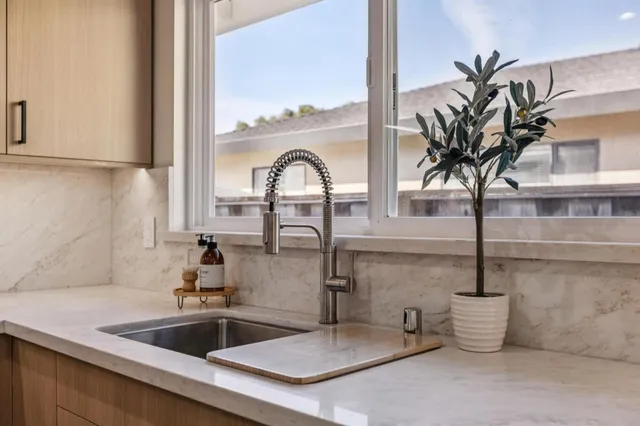 $1,898,000 | 2009 Trinity Street, San Mateo, CA 94403