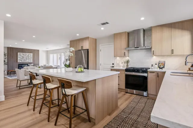 $1,898,000 | 2009 Trinity Street, San Mateo, CA 94403