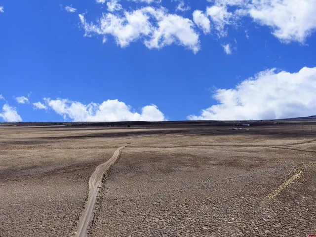 a view of a sky view