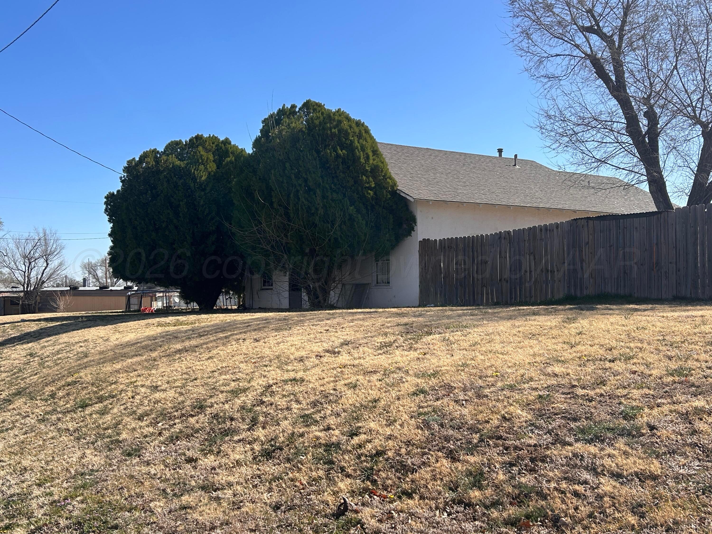 613 North 7th Street Canadian, TX 79014 - Photo 2 of 22 IMG_5434