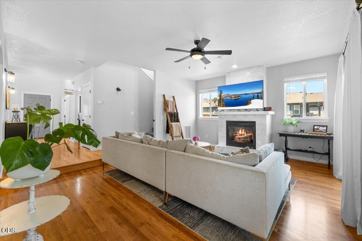 4670 Hillcrest Road Medford, OR 97504 - Photo 16 of 38 Gallery Image 16