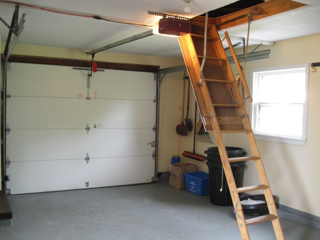 56 Sterling Road Holyoke, MA 01040 - Photo 23 of 25 Gallery Image 23