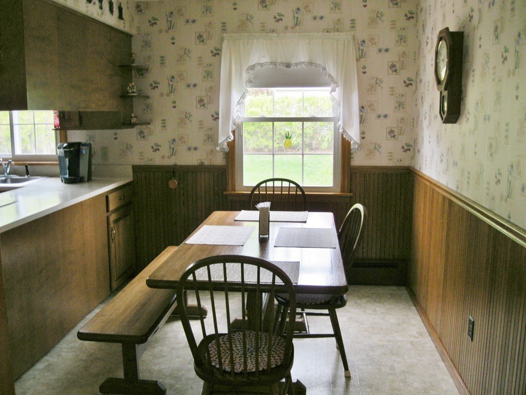 56 Sterling Road Holyoke, MA 01040 - Photo 7 of 25 Gallery Image 7