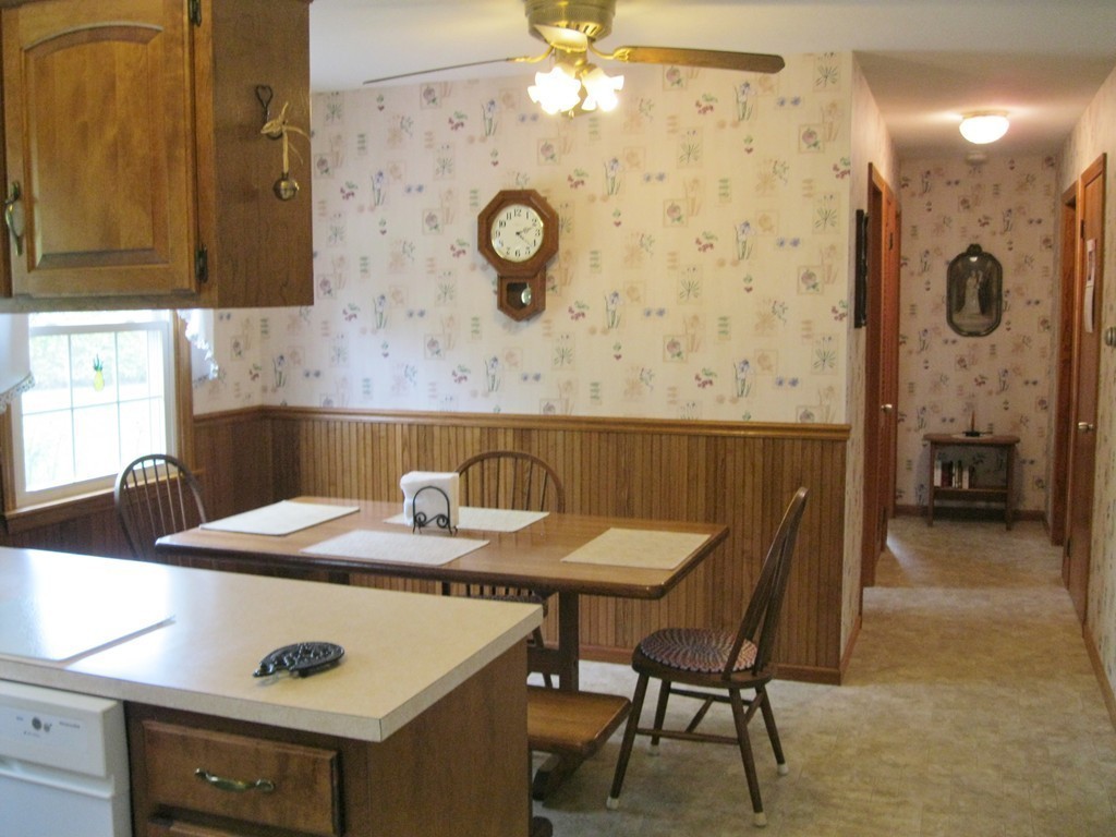 56 Sterling Road Holyoke, MA 01040 - Photo 8 of 25 Gallery Image 8