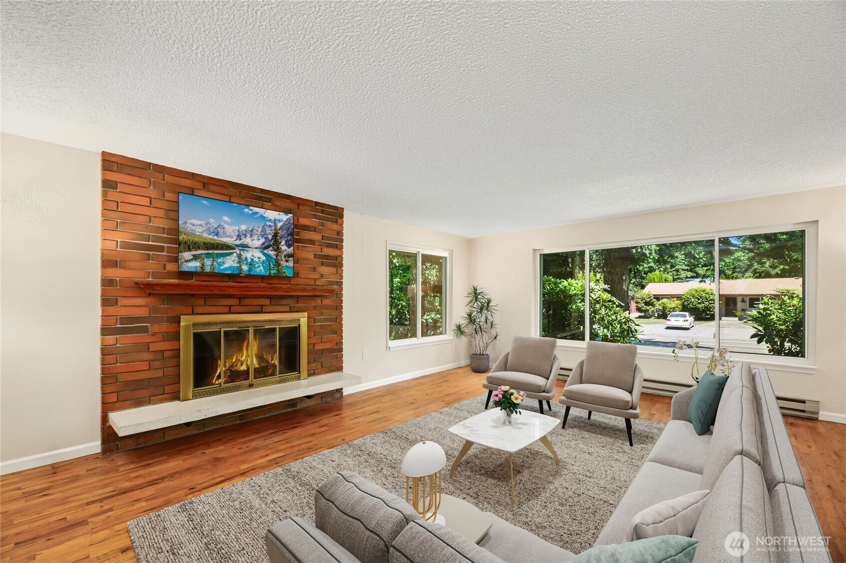 17555 Southeast 134th Street Renton, WA 98059 - Photo 3 of 40