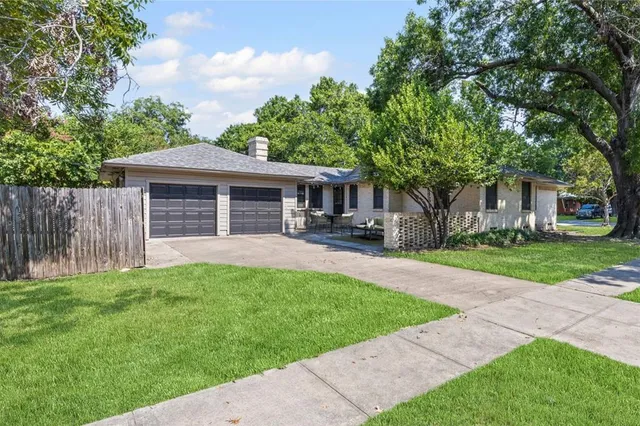 $445,000 | 1630 Loree Drive, Dallas, TX 75228