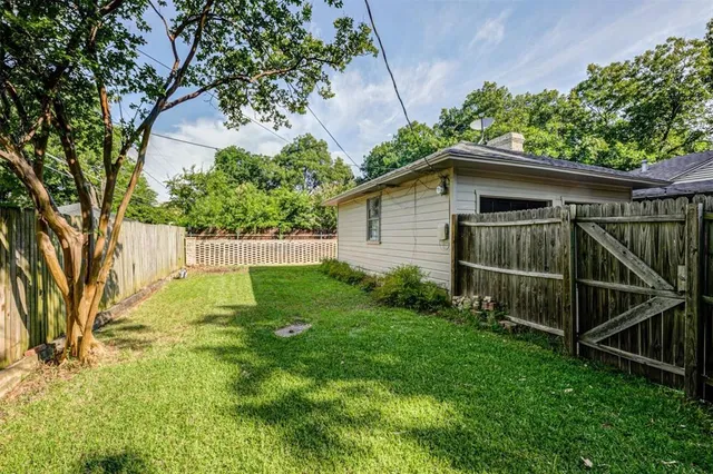 $445,000 | 1630 Loree Drive, Dallas, TX 75228