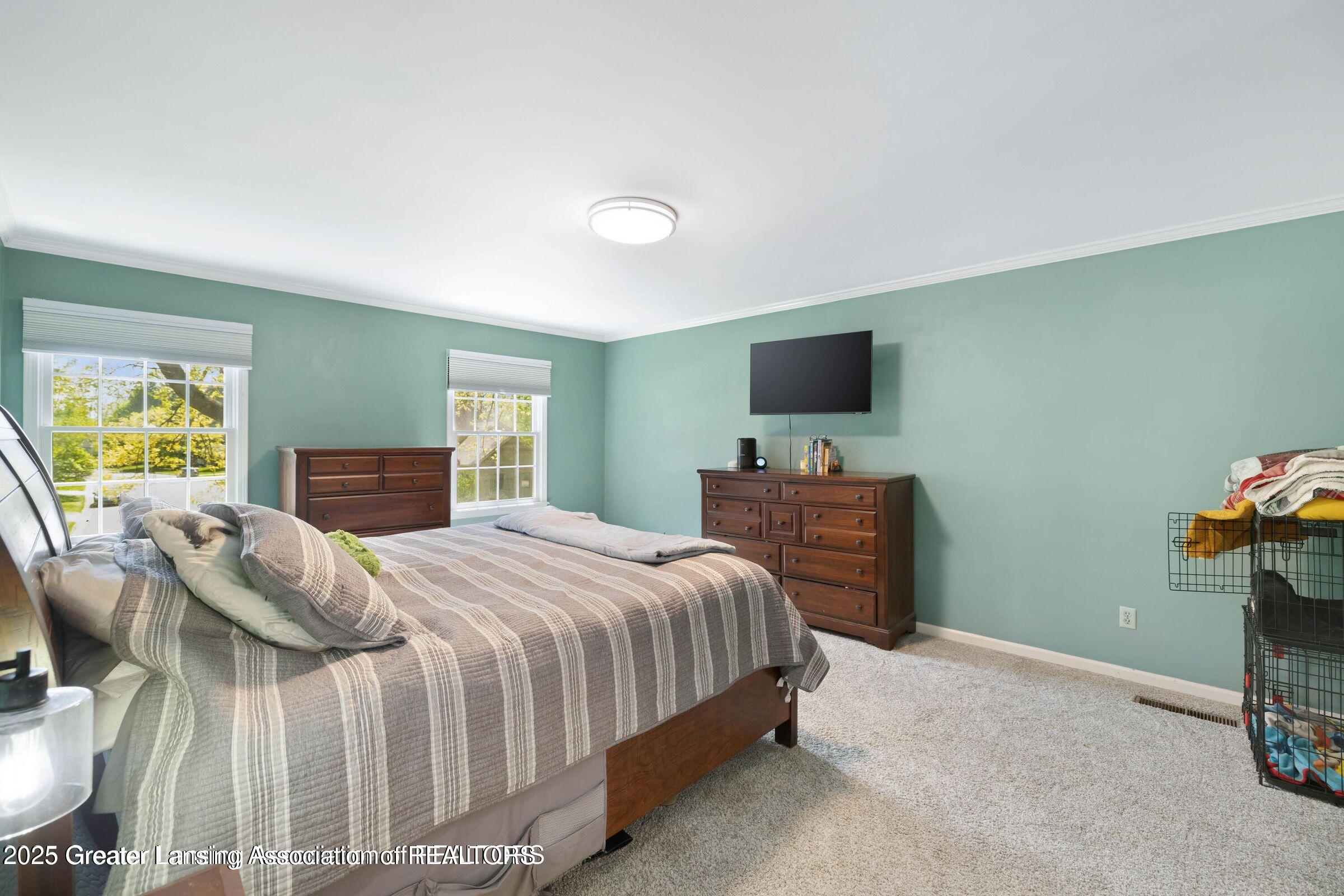 2038 Woodfield Road Okemos, MI 48864 - Photo 28 of 39 20250512185753160434000000-o