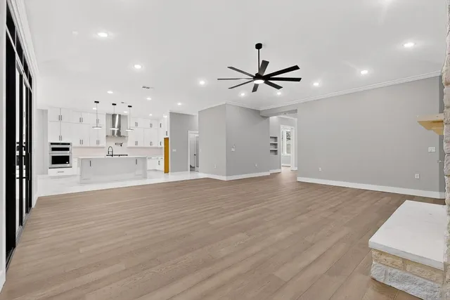 $1,275,000 | 448 Stephen F Austin Boulevard, Bastrop, TX 78602