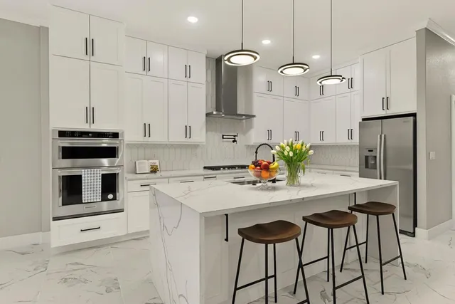 $1,275,000 | 448 Stephen F Austin Boulevard, Bastrop, TX 78602