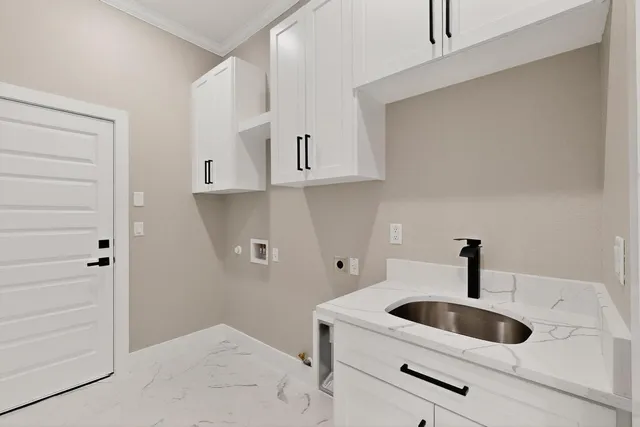 $1,275,000 | 448 Stephen F Austin Boulevard, Bastrop, TX 78602