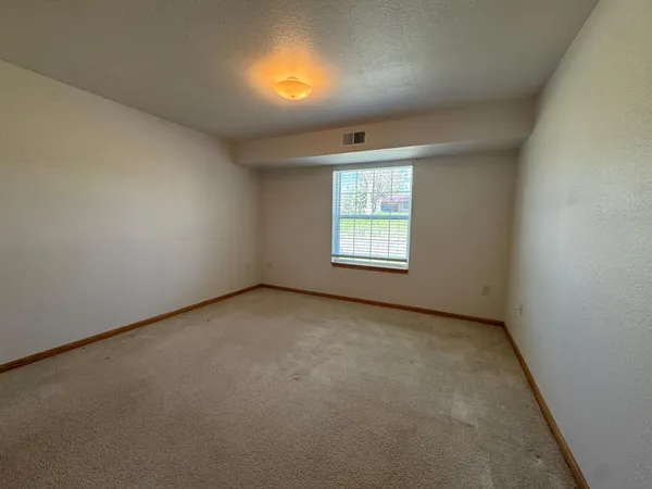 $229,000 | 1085 Dale Street Southwest, Unit 118, Hutchinson, MN 55350