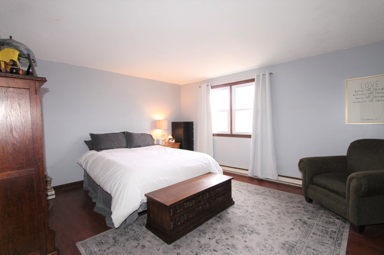 3 English Range Road Derry, NH 03038 - Photo 6 of 23