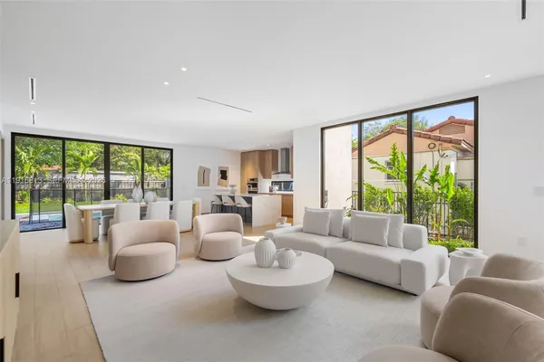 $2,995,000 | 2175 Southwest 25th Street, Miami, FL 33133