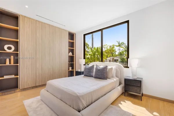 $2,995,000 | 2175 Southwest 25th Street, Miami, FL 33133