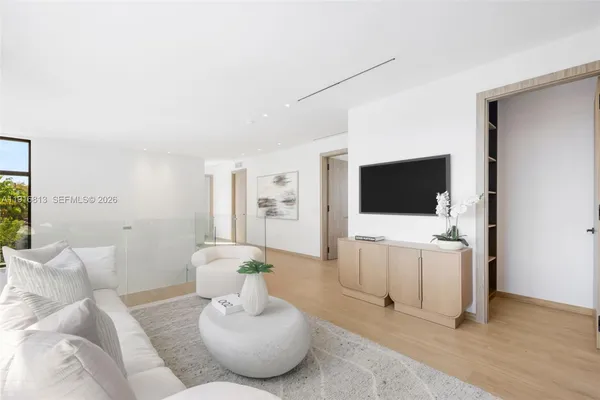 $2,995,000 | 2175 Southwest 25th Street, Miami, FL 33133