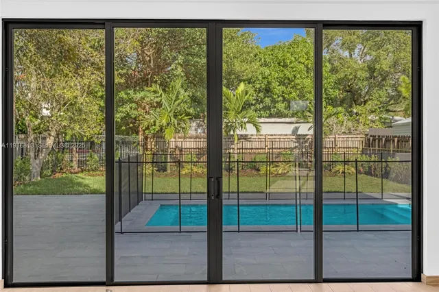 $3,095,000 | 2175 Southwest 25th Street, Miami, FL 33133