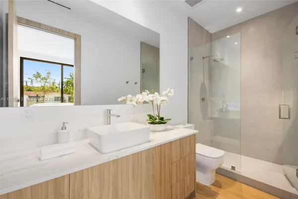 $2,995,000 | 2175 Southwest 25th Street, Miami, FL 33133