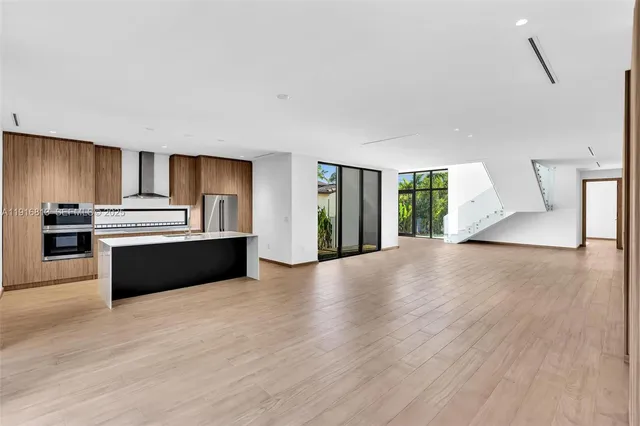 $3,095,000 | 2175 Southwest 25th Street, Miami, FL 33133