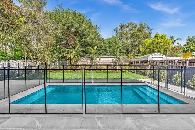 $3,095,000 | 2175 Southwest 25th Street, Miami, FL 33133