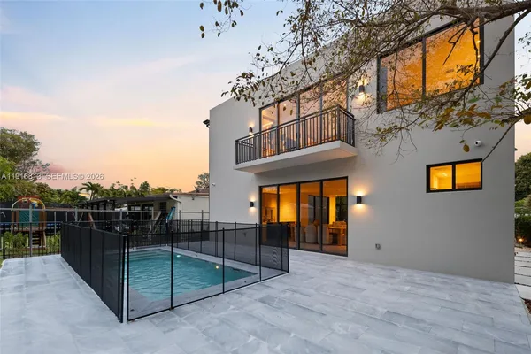 $2,995,000 | 2175 Southwest 25th Street, Miami, FL 33133