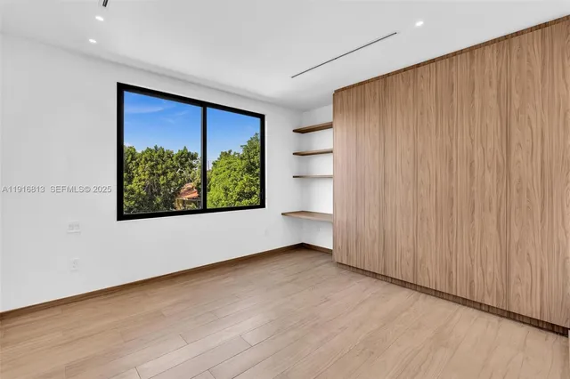 $3,095,000 | 2175 Southwest 25th Street, Miami, FL 33133