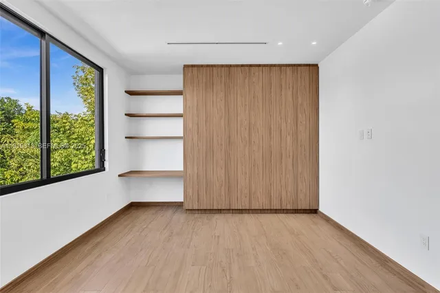 $3,095,000 | 2175 Southwest 25th Street, Miami, FL 33133