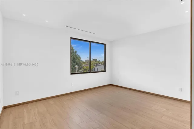 $3,095,000 | 2175 Southwest 25th Street, Miami, FL 33133