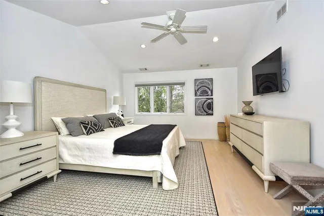 $869,000 | 272 Belmont Place, Unit 272, Mahwah, NJ 07430