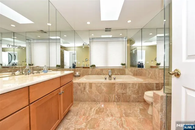 $869,000 | 272 Belmont Place, Unit 272, Mahwah, NJ 07430