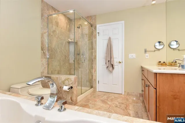 $869,000 | 272 Belmont Place, Unit 272, Mahwah, NJ 07430