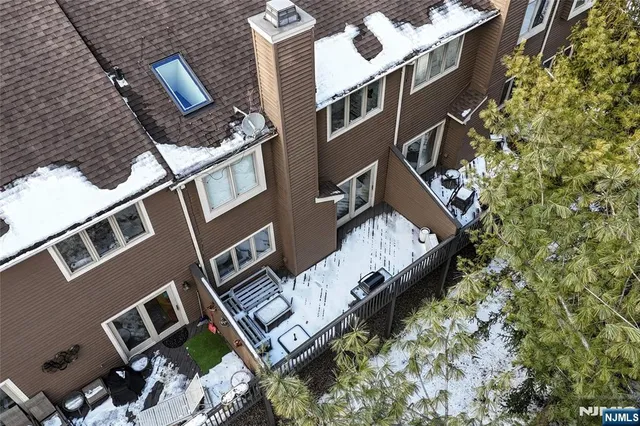 $869,000 | 272 Belmont Place, Unit 272, Mahwah, NJ 07430