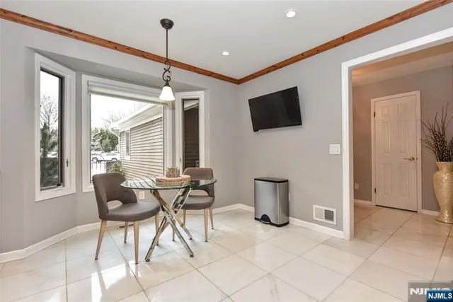 $869,000 | 272 Belmont Place, Unit 272, Mahwah, NJ 07430