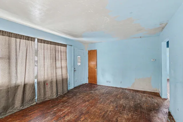 $114,900 | 2928 Lafayette Circle, Lansing, MI 48906