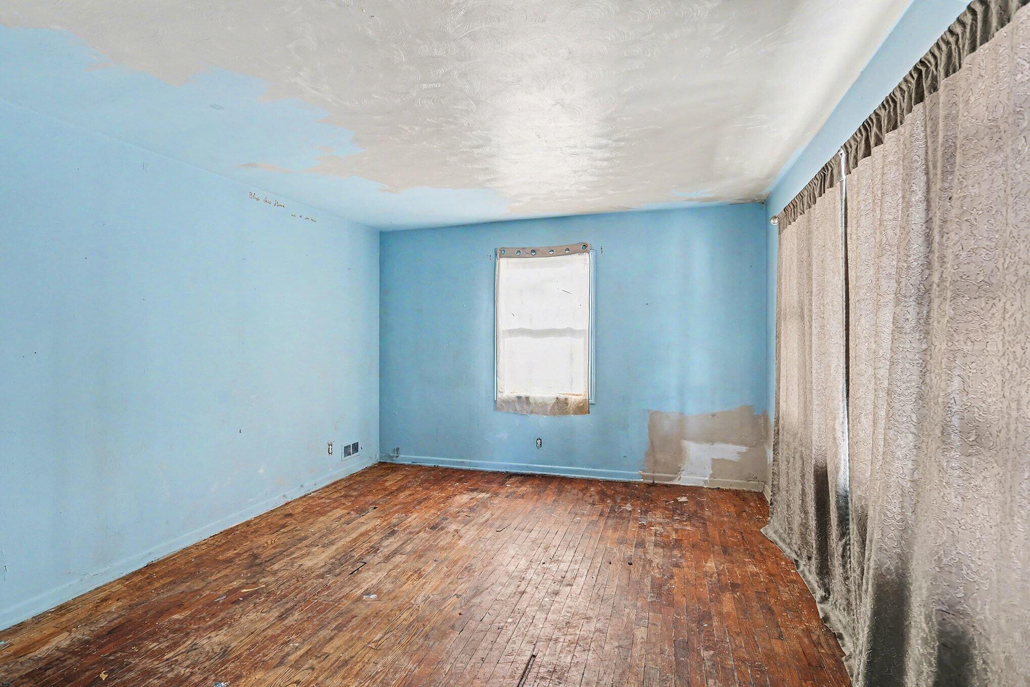 2928 Lafayette Circle Lansing, MI 48906 - Photo 8 of 15 007_file_7694