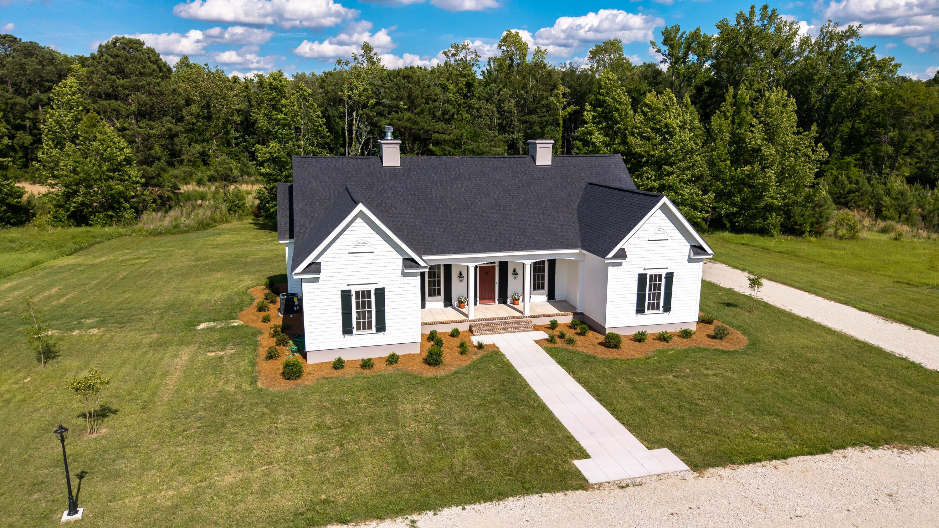 1646 Cleveland Street Elloree, SC 29047 - Photo 8 of 54 18
