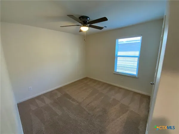 $1,695 | 1024 Riverdale Cove, Jarrell, TX 76537