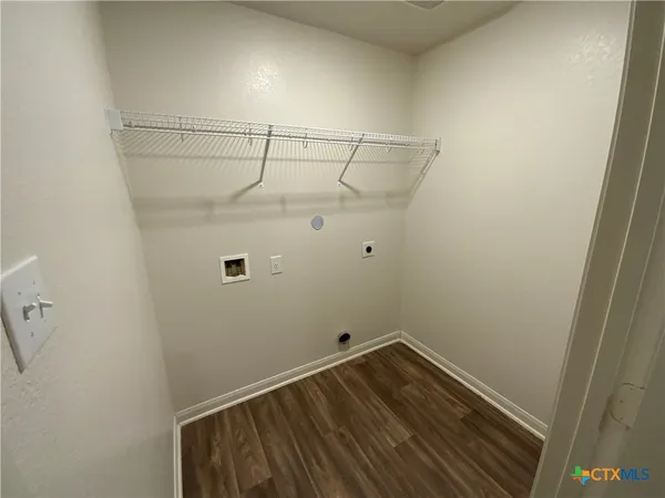 $1,695 | 1024 Riverdale Cove, Jarrell, TX 76537