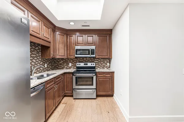 $349,900 | 20971 Shoreline Court, Unit 410, Noblesville, IN 46062