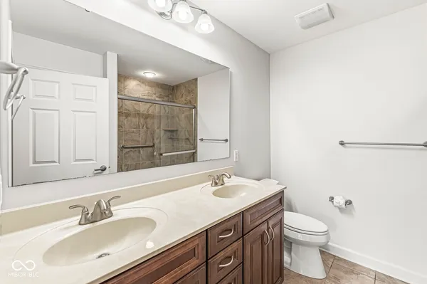 $349,900 | 20971 Shoreline Court, Unit 410, Noblesville, IN 46062