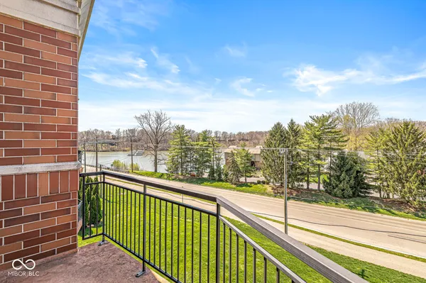 $349,900 | 20971 Shoreline Court, Unit 410, Noblesville, IN 46062