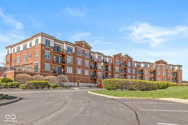 $349,900 | 20971 Shoreline Court, Unit 410, Noblesville, IN 46062